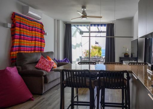 Newly Renovated 2 Bedroom Beachfront House Sitio de Calahonda Exterior photo